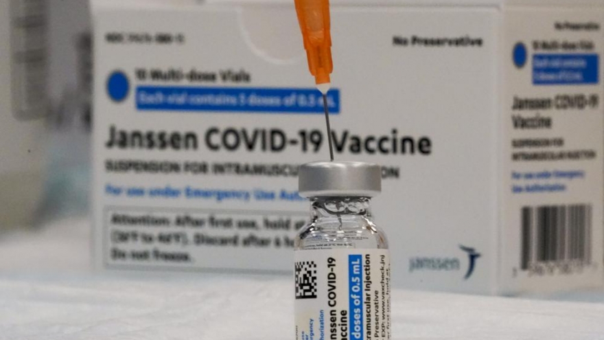 Đã có bao nhiêu loại vaccine COVID-19 được cấp phép sử dụng tại Việt Nam